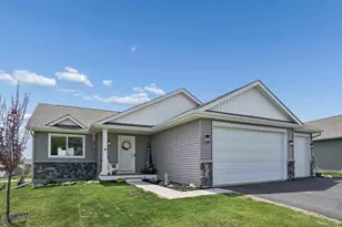 1052 Butternut Ln, Watertown, MN 55388 - Photo 1