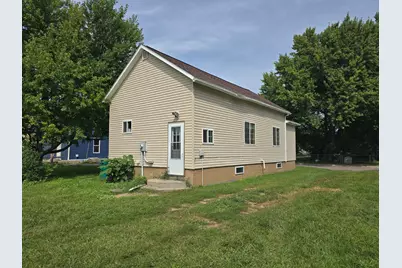 214 E 8th Street, Fairmont, MN 56031 - Photo 2