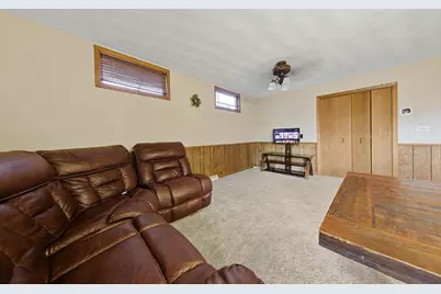 800 16th Street SE, Owatonna, MN 55060 - Photo 8