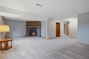 2704 13th Ave NW, Willmar, MN 56201 - Photo 14
