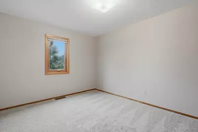 2704 13th Avenue NW, Willmar, MN 56201 - Photo 12
