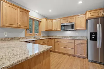 2704 13th Avenue NW, Willmar, MN 56201 - Photo 8