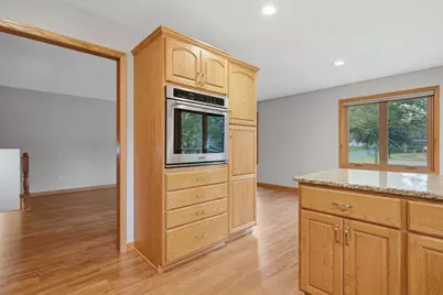 2704 13th Avenue NW, Willmar, MN 56201 - Photo 14
