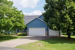 1656 Mark Ct, Shakopee, MN 55379 - Photo 4