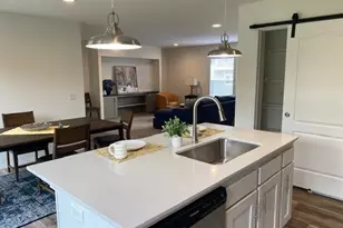 404 NE 1st St, Staples, MN 56479 - Photo 6