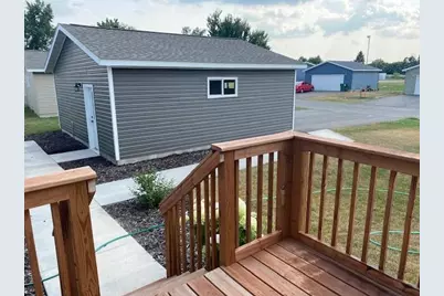 404 NE 1st Street, Staples, MN 56479 - Photo 2