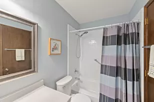 11143 Vessey Cir, Bloomington, MN 55437 - Photo 18