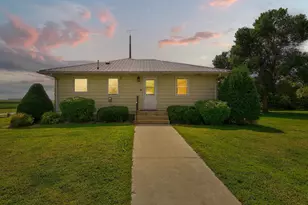 188 40th St, Dunnell, MN 56127 - Photo 14