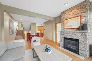 10733 Falling Water Ln, Woodbury, MN 55129 - Photo 4