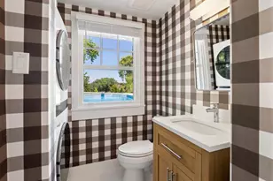 415 Highcroft Rd, Wayzata, MN 55391 - Photo 32