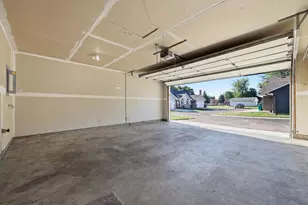 614 Golden Gate Ln, Winsted, MN 55395 - Photo 22