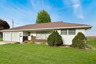 314 N Maple St, Ellsworth, MN 56129 - Photo 1