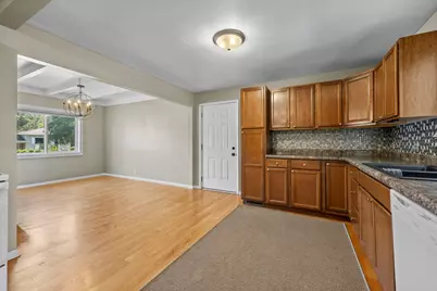 1000 W Lyon Avenue, Lake City, MN 55041 - Photo 10