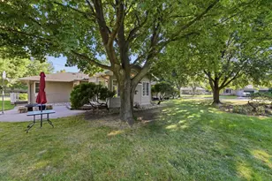 243 E Dahlstrom Ave, Appleton, MN 56208 - Photo 6
