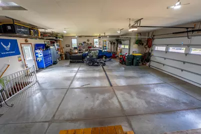 864 Goves Way, Madelia, MN 56062 - Photo 32