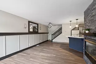464 Heartland Ct, Chanhassen, MN 55317 - Photo 4