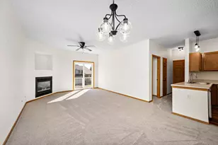 18275 Kerrville Trail, Lakeville, MN 55044 - Photo 6