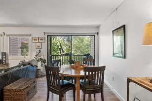 8948 Neill Lake Rd, Eden Prairie, MN 55347 - Photo 6