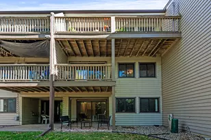8948 Neill Lake Rd, Eden Prairie, MN 55347 - Photo 34