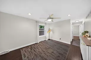 402 Sunset Ct NE, Stewartville, MN 55976 - Photo 10