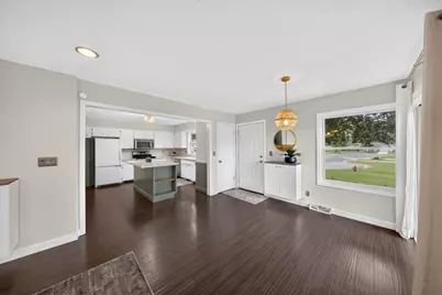 402 Sunset Court NE, Stewartville, MN 55976 - Photo 8
