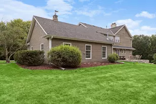 2350 Longview Cir, Orono, MN 55356 - Photo 36