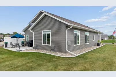 1352 Bradford Street SE, Hutchinson, MN 55350 - Photo 26