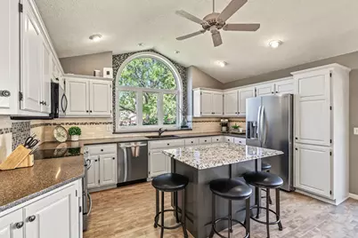16080 Harmony Trail, Lakeville, MN 55044 - Photo 4