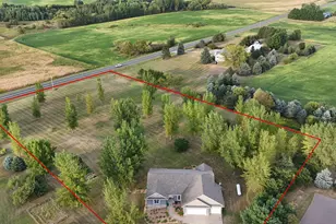 793 157th St, Roberts, WI 54023 - Photo 2