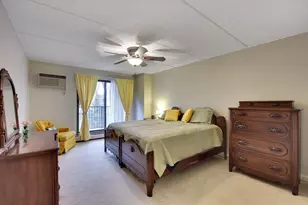 10401 Cedar Lake Rd, Minnetonka, MN 55305 - Photo 8