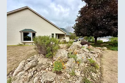 2520 Sunny Meadow Lane, Red Wing, MN 55066 - Photo 6