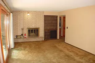 1010 Kirkwood Ln N, Plymouth, MN 55441 - Photo 4