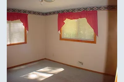 1010 Kirkwood Lane N, Plymouth, MN 55441 - Photo 12