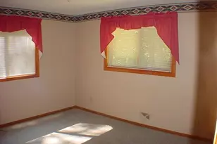 1010 Kirkwood Ln N, Plymouth, MN 55441 - Photo 12