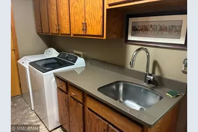 900 Ferndale Street S, Maplewood, MN 55119 - Photo 2