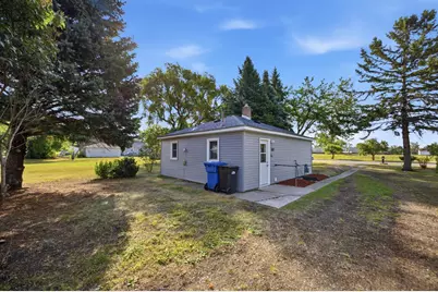 109 2nd Avenue SW, Dilworth, MN 56529 - Photo 4