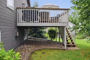 15402 Sussex Dr, Minnetonka, MN 55345 - Photo 28