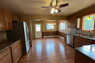 719 Garfield St, Eveleth, MN 55734 - Photo 8
