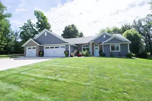 1853 Aspen Dr, Detroit Lakes, MN 56501 - Photo 2