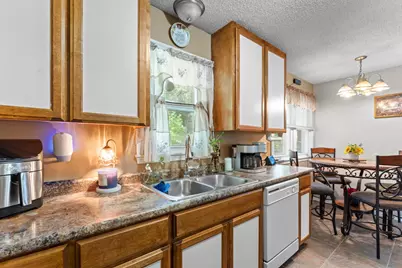 1523 Old Hudson Road, Saint Paul, MN 55106 - Photo 12