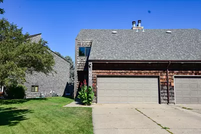 606 37th Avenue S, Moorhead, MN 56560 - Photo 2