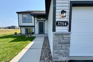 37514 Greenway Ave, North Branch, MN 55056 - Photo 2