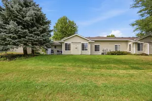 817 Greensview Ct NW, Hutchinson, MN 55350 - Photo 22
