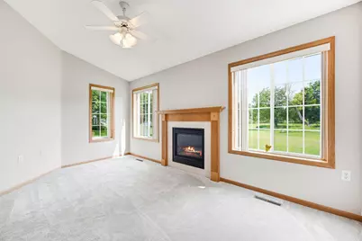 817 Greensview Court NW, Hutchinson, MN 55350 - Photo 8