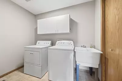 817 Greensview Court NW, Hutchinson, MN 55350 - Photo 18