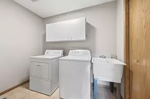 817 Greensview Ct NW, Hutchinson, MN 55350 - Photo 18