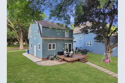 2713 Linden Avenue, Slayton, MN 56172 - Photo 2