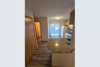 8433 Annapolis Way, Eden Prairie, MN 55344 - Photo 6