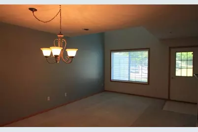 8433 Annapolis Way, Eden Prairie, MN 55344 - Photo 8