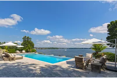 372 Ferndale Road S, Wayzata, MN 55391 - Photo 2